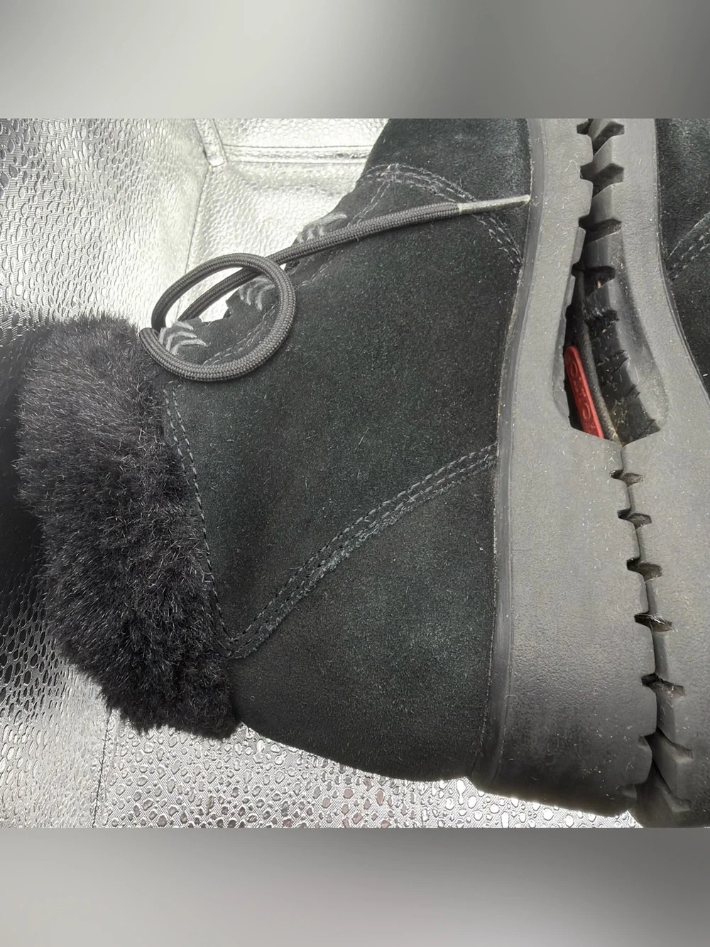 Sporto Black Shearling-Lined Cozy Boot